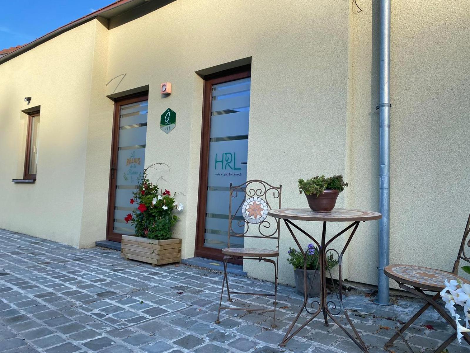Le Relais De La Posterie Guest House Gembloux Exterior photo